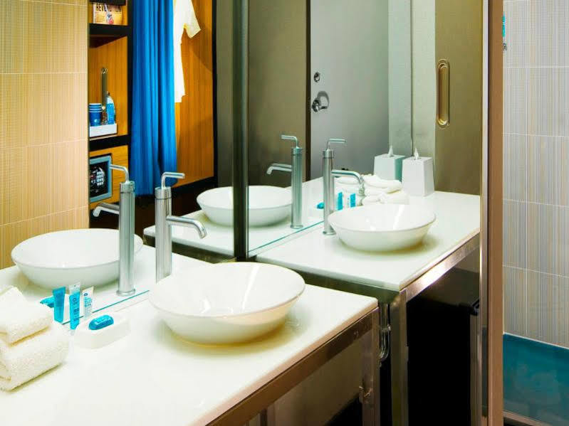 Hotel Aloft Mount Laurel Extérieur photo